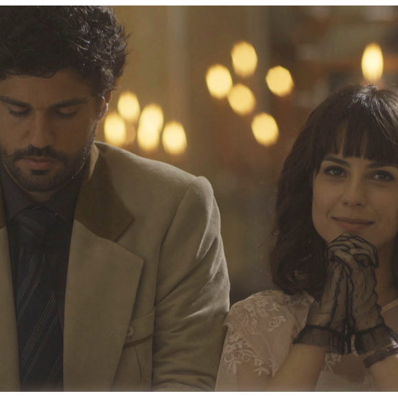 Na novela 'Tempo de Amar', Inácio (Bruno Cabrerizo) e Lucinda (Andreia Horta) se casaram em pequena cerimônia