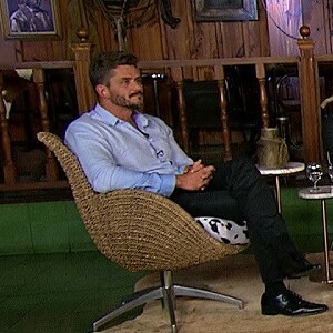 Em entrevista ao 'Domingo Show', da Record TV, Marcos Härter criticou as táticas de jogo usadas por Flávia Viana em 'A Fazenda'