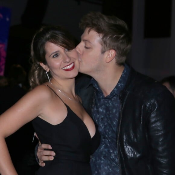 Fábio Porchat está curtindo lua de mel nas Maldivas ao lado da mulher, Nataly Mega