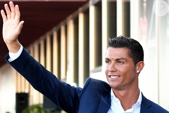 Cristiano Ronaldo planeja oficializar a união com a modelo Georgina Rodriguez em 2018