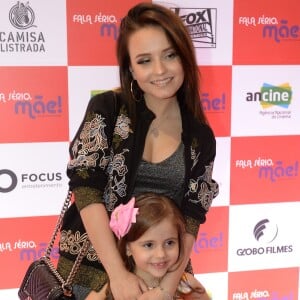 Duda Batista é a versão mirim de Larissa Manoela no filme 'Fala Sério, Mãe'