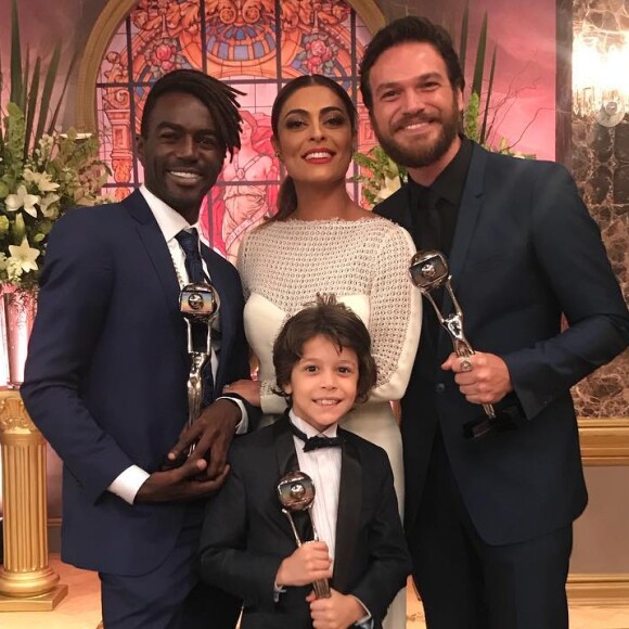 Juliana Paes lamentou derrota no Melhores do Ano para Paolla Oliveira e admitiu choro: 'Estava super ansiosa e esperançosa! Saí de casa com aquele clima 'vai que é tua' e, quando o prêmio não veio, doeu mesmo!'