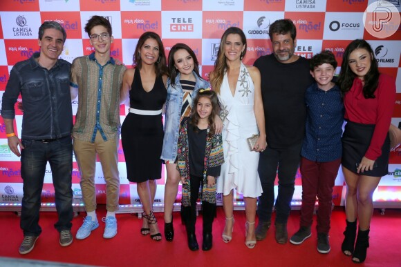 João Guilherme e Larissa Manoela participaram da pré-estreia de 'Fala Sério, Mãe', no Rio, na terça-feira, 12 de dezembro de 2017