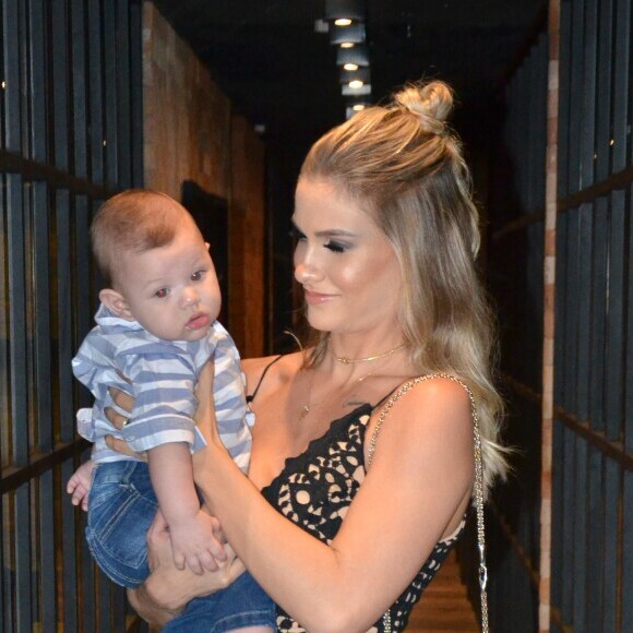 Andressa Suita é mãe do pequeno Gabriel, de 5 meses