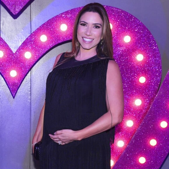 Patricia Abravanel está negociando com o marido, Fabio Faria, o nome que darão à filha