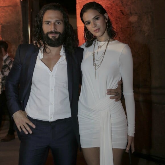 José Fidalgo e Bruna Marquezine serão os amantes Constantino e Catarina na novela 'Deus Salve o Rei'