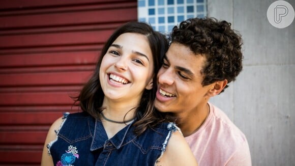 Na novela 'Malhação', Tato (Matheus Abreu) e Keyla (Gabriela Medvedovski) se beijam no capítulo que vai ao ar na sexta-feira, 29 de dezembro de 2017