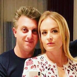 Angélica e Luciano Huck têm compartilhado momentos da viagem no Instagram