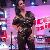 Para o 'The Voice Brasil', Ivete Sangalo usou conjunto lamê de Reinaldo Lourenço: calça por R$1.995 e camisa R$2.064