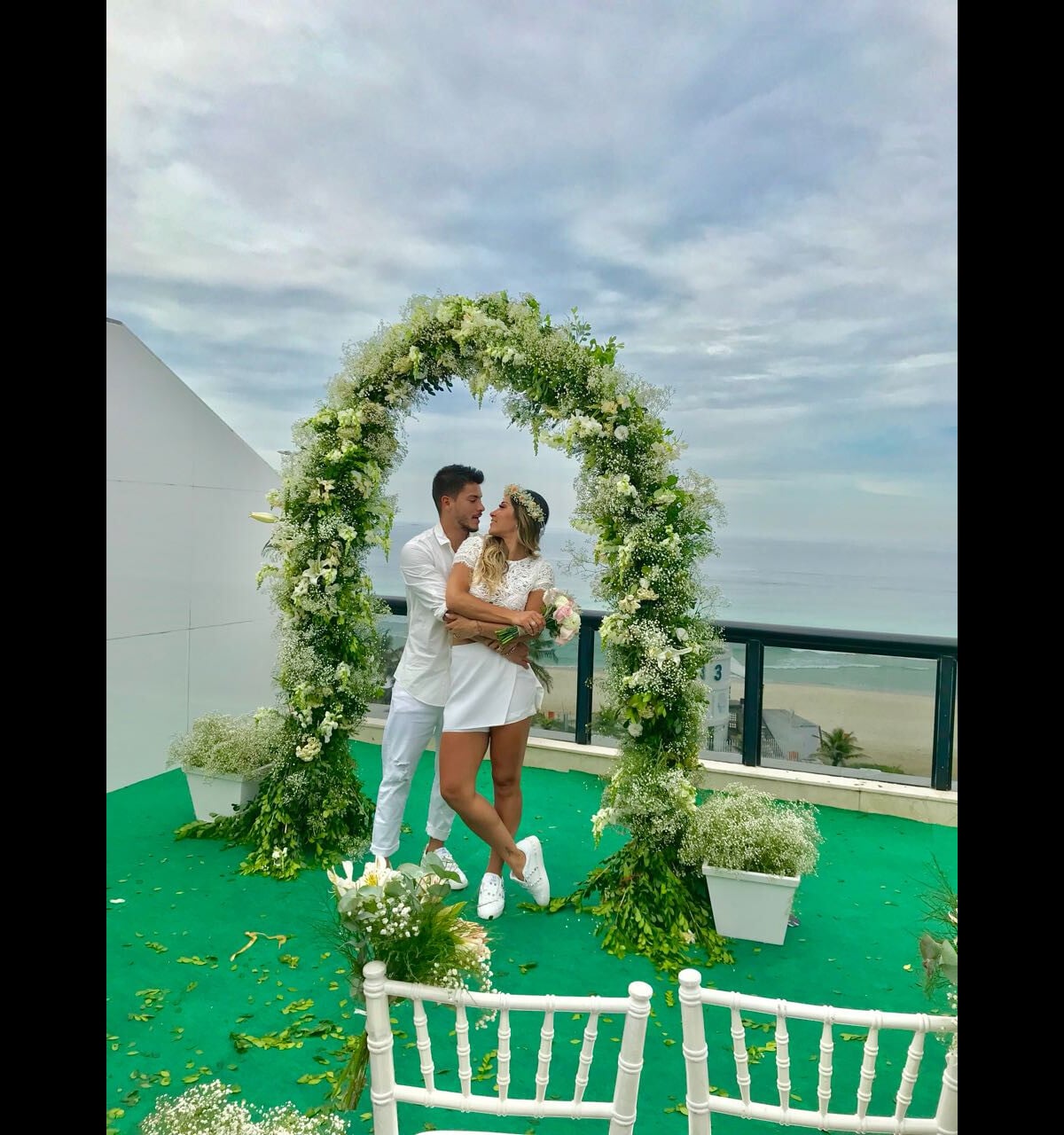 Foto: Arthur Aguiar e Mayra Cardi se casaram nesta sexta-feira, 22 de ...