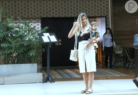 Rocco, de 10 meses, é filho da repórter Rafa Brites com o apresentador Felipe Andreoli