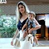 Rafa Brites foi clicada com filho, Rocco, em shopping do Rio nesta sexta-feira, 22 de dezembro de 2017
