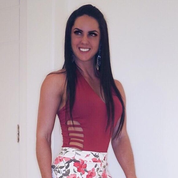 'Hoje estou longe do meu mô, por uma boa causa, pois vim passar esse dia ao lado da minha família que tanto amo', disse Graciele Lacerda