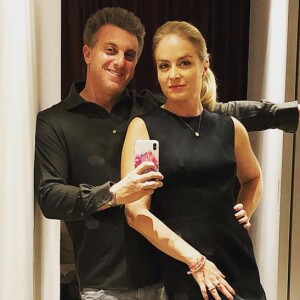 Angélica acredita que Luciano Huck seria um bom político: 'A gente está numa situação em que faltam opções. Em casa, ele organiza bem as coisas. Isso já seria um bom começo'