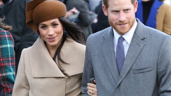 Noiva de Príncipe Harry, Meghan Markle esbanja simpatia em seu 1º Natal Real