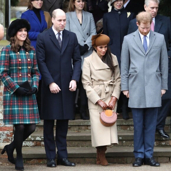 Meghan Markle esteve na tradicional missa, que aconteceu na igreja St Mary Magdalene, em Sandringham, na Inglaterra