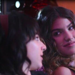 Lica (Manoela Aliperti) e Samantha (Giovanna Grigio) vão namorar em 'Malhação - Viva a Diferença'