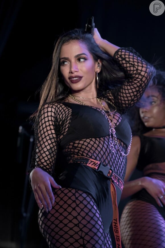 Dois hits de Anitta estão no Top 25 do Spotify: 'Vai Malandra', em 18º lugar, 'Downtown', em 23º'