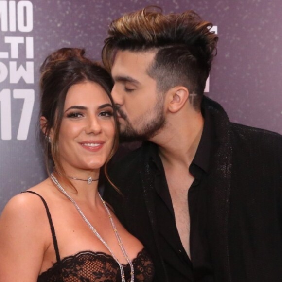 Luan Santana conta que já falou sobre casamento com a namorada: 'Nós conversamos sobre isso, mas por enquanto a gente está tranquilo do jeito que está'