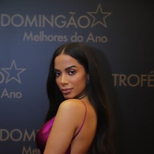 Anitta recebeu críticas pelo clipe de 'Vai, Malandra'