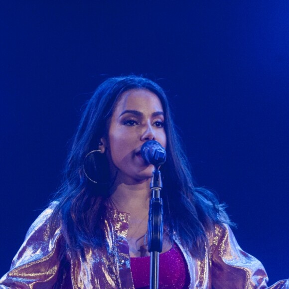 Anitta se apresentou pela primeira vez no palco do Réveillon de Copacabana, no Rio de Janeiro