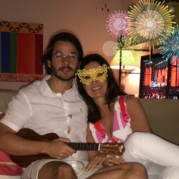 Fátima Bernardes e Túlio Gadêlha comemoraram juntos a chegada de 2018