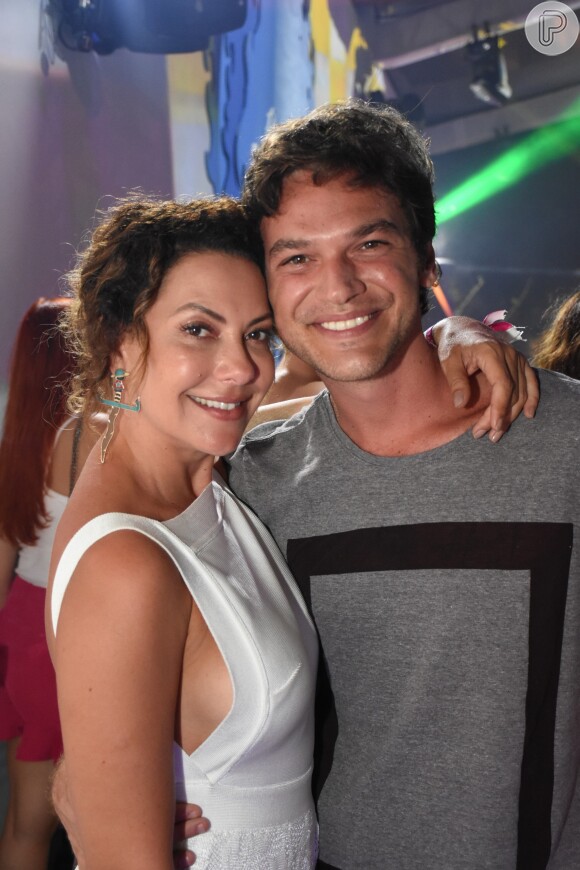 Emilio Dantas e Fabiula Nascimento se relacionam há quase um ano