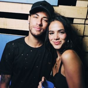 Bruna Marquezine e Neymar combinam reencontro em Paris, no final do mês