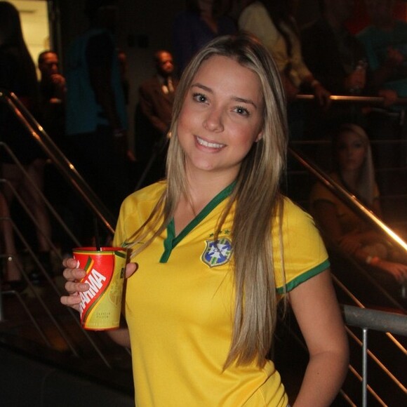 Carol Dantas exalta férias em Noronha: 'Quero agradecer a Deus por ter me dado a oportunidade de estar no paraíso com pessoas incríveis que me receberam de braços abertos, com essa energia e amor fora do comum! '