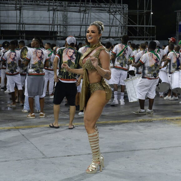 Juju Salimeni e Dani Bolina brilham em primeiro ensaio técnico das escolas de samba de São Paulo, no Sambódromo do Anhembi, neste sábado, 6 de janeiro de 2018