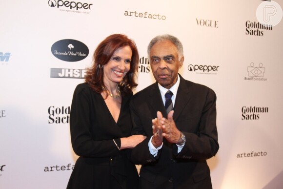 Gilberto Gil foi com a mulher, Flora Gil, ao baile de gala