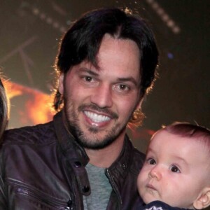 Patricia Abravanel já é mãe de Pedro, seu primeiro herdeiro com Fabio Farias