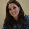 Kate Middleton investiu em um vestido da marca Seraphine, avaliado em US$ 109 (R$ 350)