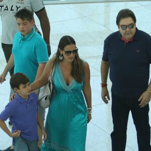 Faustão está de férias nos EUA com a mulher, Luciana Cardoso, e os filhos do casal, João Guilherme, de 14 anos, e Rodrigo, de 10