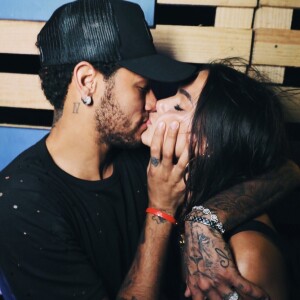 Neymar e Bruna Marquezine planejam morar juntos após Copa do Mundo em 2018