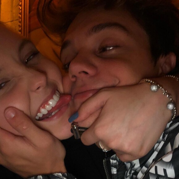 Larissa Manoela e Leo Cidade comemoram primeiro mês de namoro, neste domingo, 14 de janeiro de 2018: 'Meu amor'