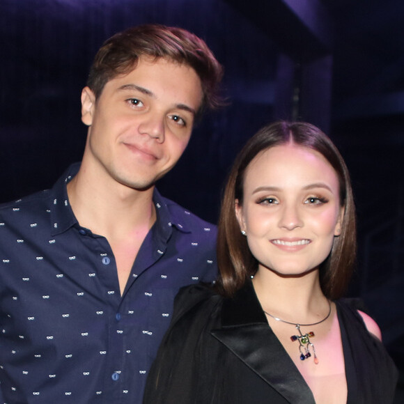 Larissa Manoela rebateu crítica ao falar do namoro com Leo Cidade: 'Não fico por aí com vários'