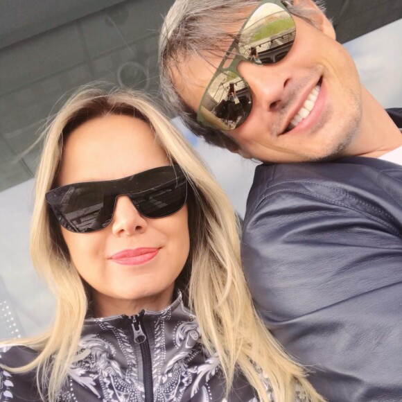 Eliana viaja aos Estados Unidos com o noivo, Adriano Ricco, e os filhos, em 14 de janeiro de 2018