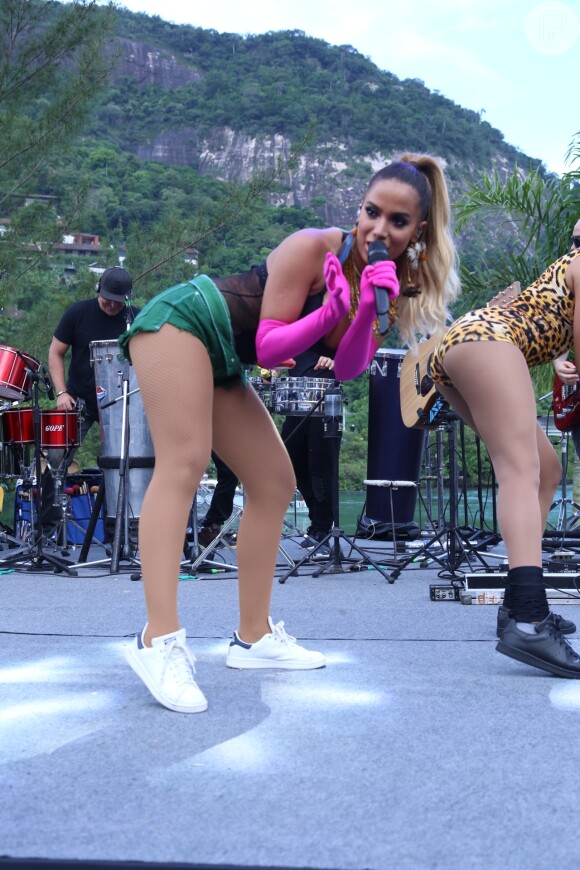 Anitta ensaia o Bloco das Poderosas, no Rio de Janeiro, em 14 de janeiro de 2018