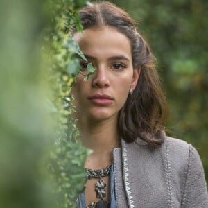 Bruna Marquezine é a vilã Catarina da novela 'Deus Salve o Rei'