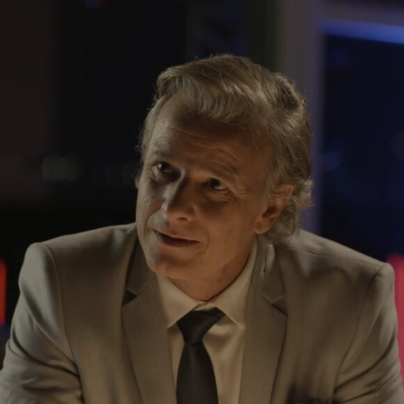 'Há muita coisa para ser conversada. Entre nós também, Bete', diz Renan (Marcello Novaes) a Duda/Bete (Gloria Pires), na novela 'O Outro Lado do Paraíso'