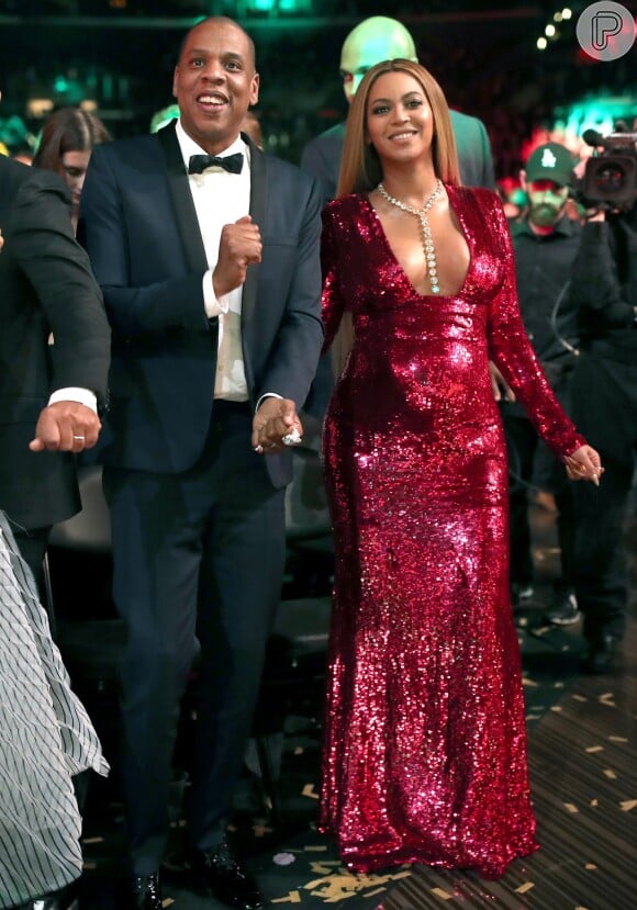 Segundo uma fonte próxima aos famosos, a ideia da lembrança partiu de Beyoncé, na tentativa de reforçar a relação entre eles após um suposto afastamento