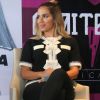 Anitta pensa em lançar música com conteúdo bem didático para as crianças