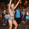 Sabrina Sato mostrou muito samba no pé durante o ensaio de rua da escola, realizado pela agremiação no Boulevard 28 de setembro da Zona Norte do Rio de Janeiro