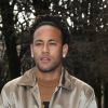 Cabelo de Neymar voltou a ser assunto na web, na semana de moda de Paris, nesta quinta-feira, 18 de janeiro de 2018: 'Que cabelo é esse?'