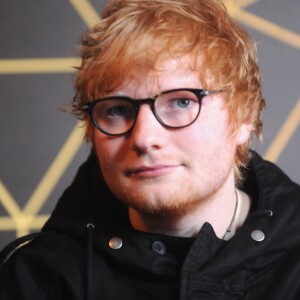 Ed Sheeran recentemente disse que a namorada ajudou a livrá-lo do vício em drogas
