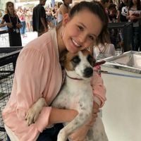 Larissa Manoela adota cadela resgatada por Luisa Mell: 'Vai ser muito amada'