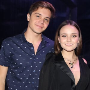 Larissa Manoela e Leo Cidade estão juntos há um mês