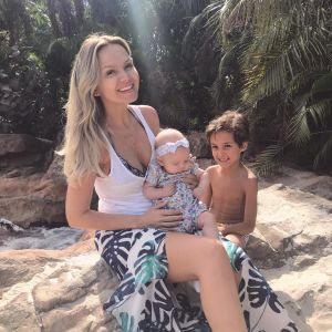Eliana curtiu o domingo, 21 de janeiro de 2018, com os filhos Arthur e Manuela no parque Discovery Cove, em Orlando, nos Estados Unidos