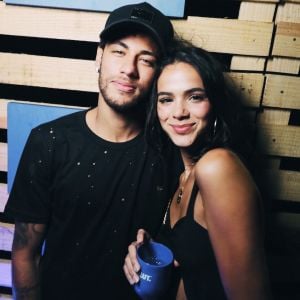 Bruna Marquezine já trocou data de aniversário de Neymar e levou 'bronca' do namorado: 'Que amor é esse?'